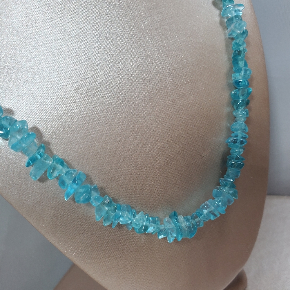 Nwot, RARE APPATITE CHIP NECKLACE - Picture 3 of 4